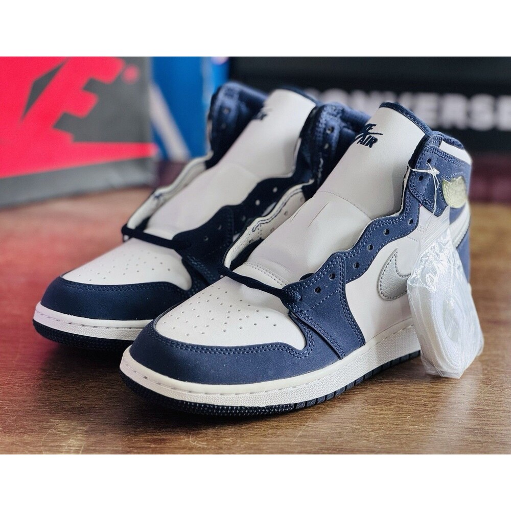 Youth Size 6Y Air Jordan 1 High OG CO.JP Women’s 7.5 Midnight Navy 575441-141